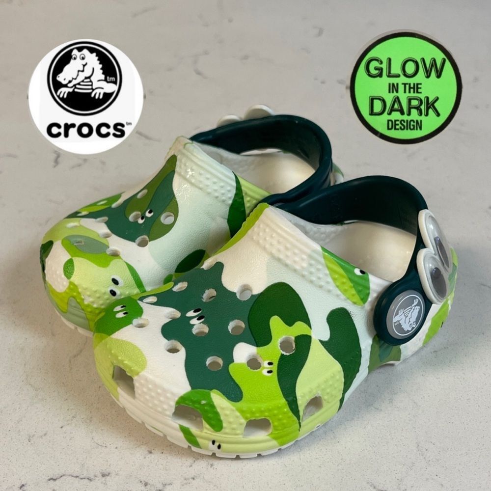 KIDS' CROCS TODDLER CLASSIC GLOW SLIME MONSTER CLOG Size 4 C